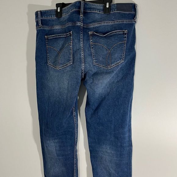 Calvin Klein Jeans - Picture 7 of 15